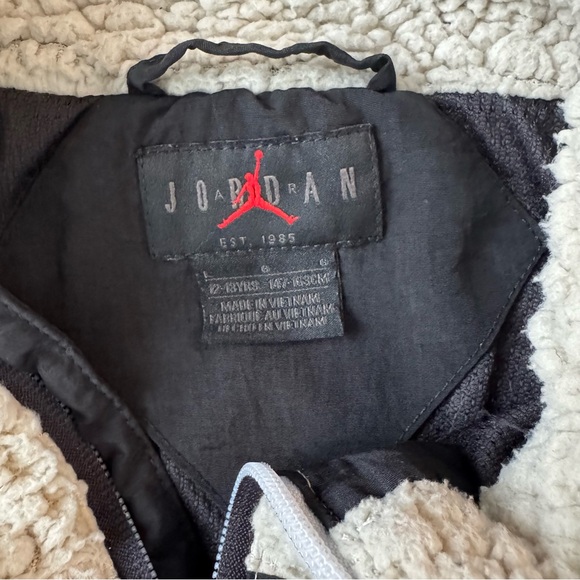 Jordan Sherpa Fleece Jacket - Cream and Black - Picture 2 of 6